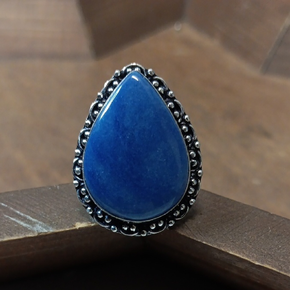 Elegant Blue Teardrop Ring